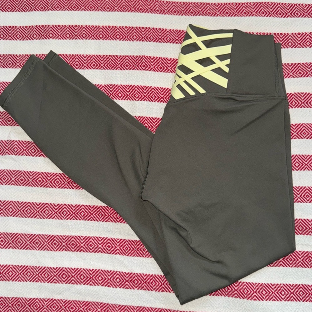 Fabletics Kessler High Waisted Leggings